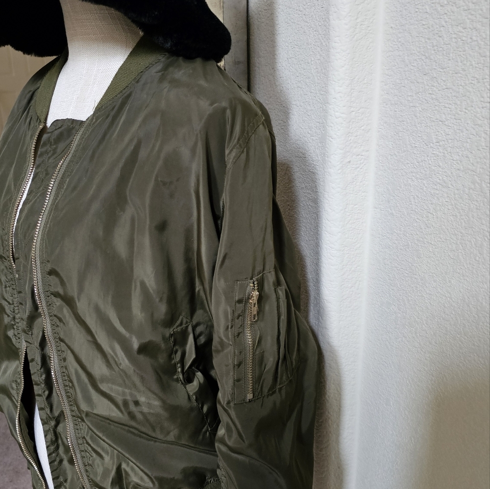 Olive Bomber Style Jacket - Picture 3 of 6